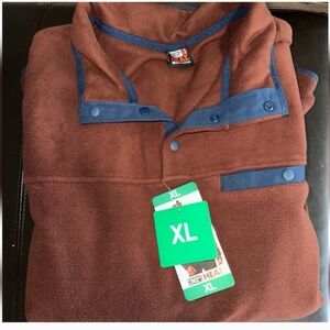 32 Degree Heat Men’s Red Fleece Pullover with 3 buttons, chest pocket, X…